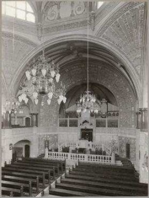 Blick in den Innenraum der Synagoge. Dortmund, Am Hiltropwall
