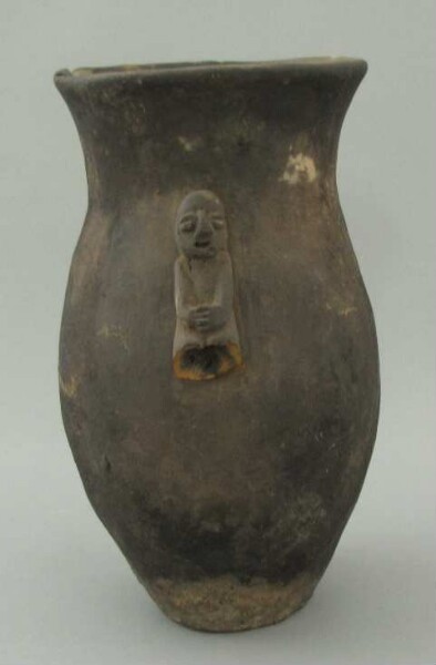 Clay vessel