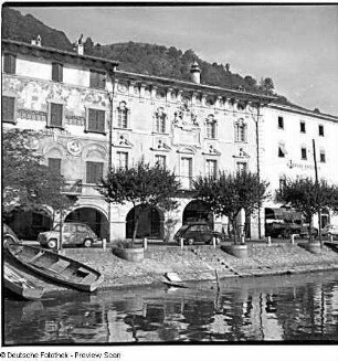 Uferpromenade mit Villen und Albergo Svizzero (Schweizerhof)
