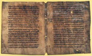 Chronik des Thietmar von Merseburg (Thietmari Merseburgensis episcopi Chronicon). 1012–1018. Bl. 1v und Bl. 4r. Handschrift auf Pergament; 22 x 18,5 cm. Dresden: SLUB Mscr.Dresd.R.147