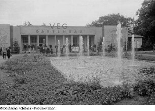 Ausstellungsgebäude des "VEB Gartenbau"