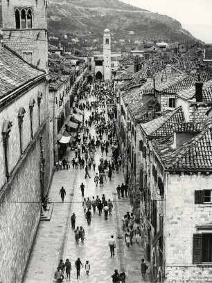 Touristenrummel in den Straßen Dubrovniks