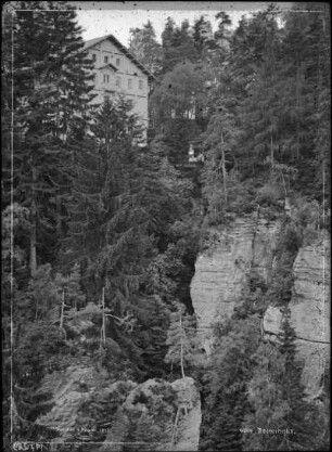 Rathen. Bastei-Hotel "Schweizerhaus". Blick vom Ferdinandstein