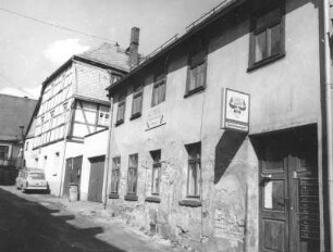 Adorf. Wohnhaus, Am Graben 1. Straßenansicht