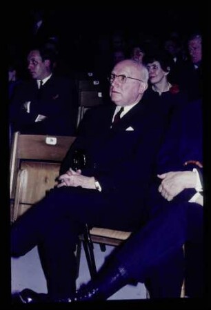 Dr. Ferd. Friedensburg 10.2.67.