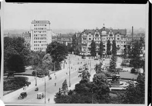 Hochhaus : Blick über den Albertplatz zum Hochhaus und gegen Wohnbebauung zwischen Königsbrücker Straße und Alaunstraße nach Norden