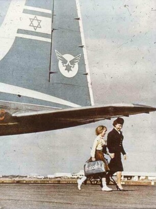 [aus dem Buch: Sven Gillsäter u. a., Helgas Reise ins Heilige Land, 1965] Gelandet