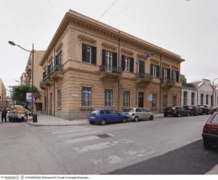 Ex Centrale Elettrica, Banca Intesa Sanpaolo, Verwaltungsgebäude an der Ecke Via Generale Cantore Antonino/Via Giacomo Cusmano