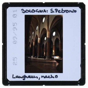 Bologna, S. Petronio : Innenansicht, Langhaus, nach Osten
