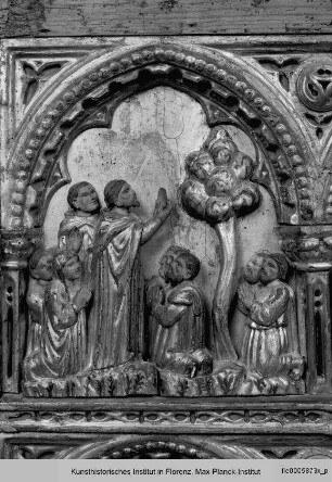 Paliotto mit Szenen aus dem Alten und Neuen Testament : Teufelsaustreibung durch den Heiligen Petrus Martyr