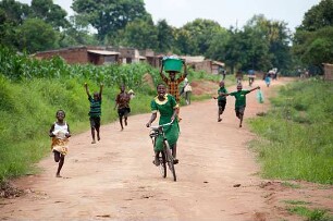 Anderswo. Allein in Afrika