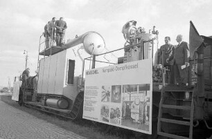 Dampfkesselschau auf dem Güterbahnhof, veranstaltet von der Deutschen Bundesbahn und der Firma Henschel.