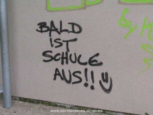 BALD iST SCHULE AUS!!