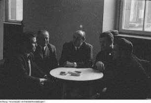 Verschiedene Veranstaltungen des Demokratischen Frauenbundes Deutschlands (DFD), Verleihung der Goldenen Nadel an Naumann, Salatzubereitungskurse, u.a., November 1964 & Bezirksdelegierten-Konferenz des Demokratischen Frauenbundes Deutschlands (DFD), April 1969