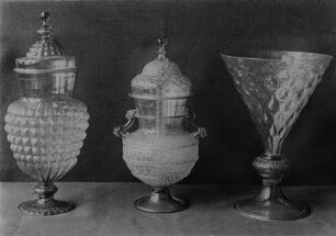 Venezianisches Glas mit Deckel