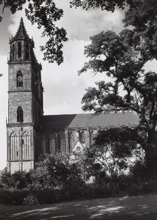 Magdeburg. Dom zu Magdeburg St. Mauritius und Katharina (1363 geweiht). Ansicht von Süden