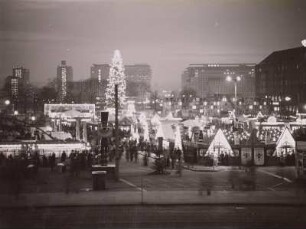 Dresden. Striezelmarkt 1978 auf dem Altmarkt