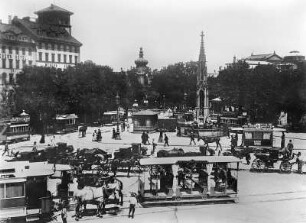 Dresden, Postplatz, Droschken, Pferdebahnen