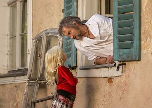 Allein unter Schwestern (2018) - Trailer