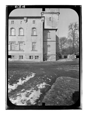 Märkisch Wilmersdorf. Gutshaus (1801, Umbau 1901). Eckansicht