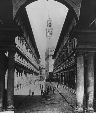 Florenz, Uffizien, Piazzale degli Uffizi nach Norden; Vasari, Giorgio; Buontalenti, Bernardo; Parigi, Alfonso