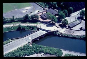 Treptower Brücke 7.6.62.