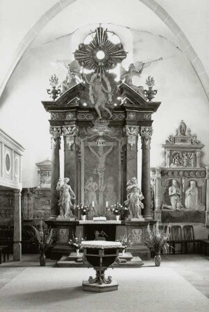 Pfarrkirche Leubnitz, Altar