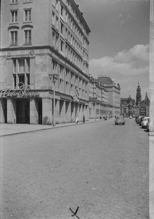 Dresden-Altstadt. Altmarkt. Blick zum Residenzschloss