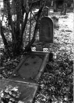 Grabstein A I/10/30