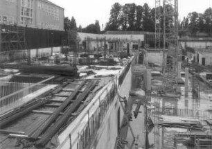 Baustelle Sächsische Landesbibliothek - Staats- und Universitätsbibliothek Dresden, Zentralbibliothek. Rohbau an der Westseite : Dresden-Räcknitz, Zellescher Weg 18. Baustelle Sächsische Landesbibliothek - Staats- und Universitätsbibliothek Dresden, Zentralbibliothek. Rohbau an der Westseite