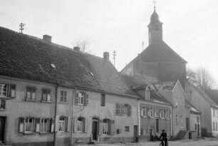 Lautzkirchen: Dorfstraße und Kirche