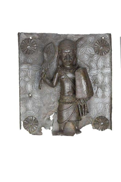 Plaque en relief : Chief