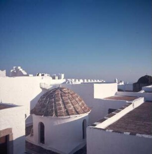 Patmos, Johanneskloster, Dächer und Kapellen. E70