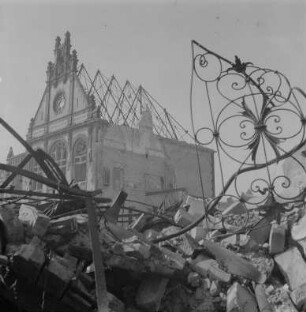 Dresden. Ruine des Vitzthumschen Gymnasiums, Annenschule