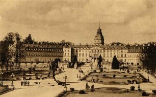 Karlsruhe - 32 Ansichten nach photographischen Aufnahmen. Schloss (Landesmuseum) mit Schlossplatz