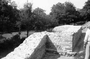 Jechtingen: Sponeck, Ausgrabung einer spätrömischen mittelalterlichen Burg