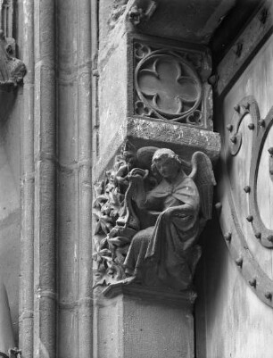 Südportal, Stephanusportal — Konsole