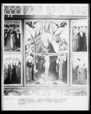 Gnadenstuhl umgeben von Heiligen — Mitteltafel