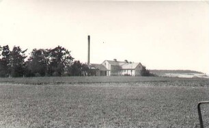 Knochenverwertungsfabrik in Jenkwitz : Twornja za předźěłanje kosćow w Jenkecach
