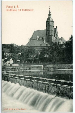 Penig. Stadtkirche mit Muldenwehr