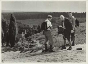 Amateurfotograf beim Fotografieren in der Lüneburger Heide