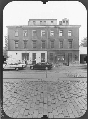 Dresden-Neustadt, Königsbrücker Straße 76. Gaststätte "Aktiv" (Ehem. Deutsche Reichskrone, Damm's Etablissement, Reichsadler, Reichsbanner; 1869, Erweiterung 1873). Straßenfront (vom Bischofsweg)