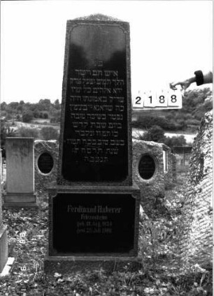Grabstein 2188 (Index: 100097212) Maße HxBxT: 187x48x21 cm: Grabstein 2188