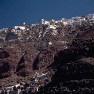 Thera = Santorini. Skala, Steilküste, Firá - 260 m, 1.480 Einwohner. Ag9
