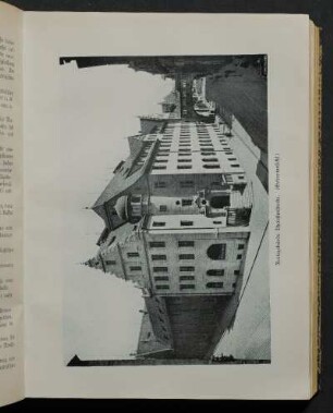 Amtsgebäude Theresienstraße. (Gesamtansicht.)