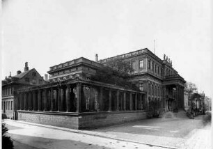 Blick auf das Kronprinzen-Palais