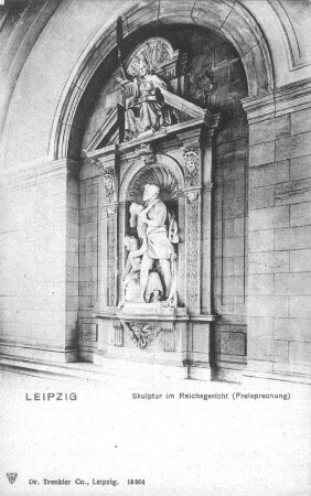 Leipzig: Skulptur im Reichsgericht (Freisprechung)