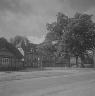 Schwerin. Jagdschloss Friedrichsthal