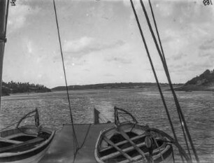 Meerenge : Blick von einem Schiff auf die Meerenge von Saint Hubert.
