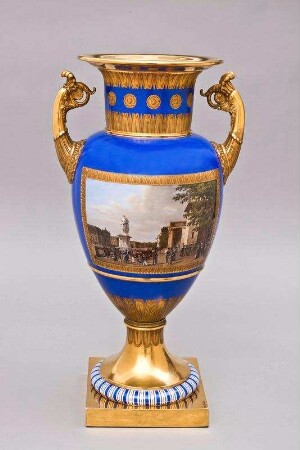 Amphoren-Vase mit Neuer Wache und Kronprinzenpalais